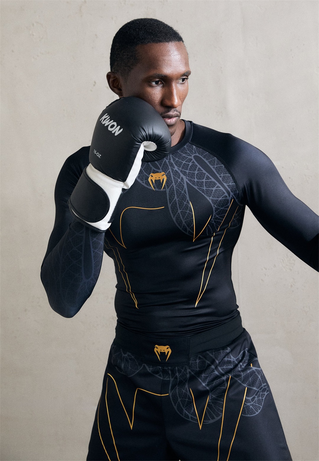 Venum SERPENTI RASHGUARDS - Unterhemd/-shirt - black/silver-coloured/gold-coloured/schwarz