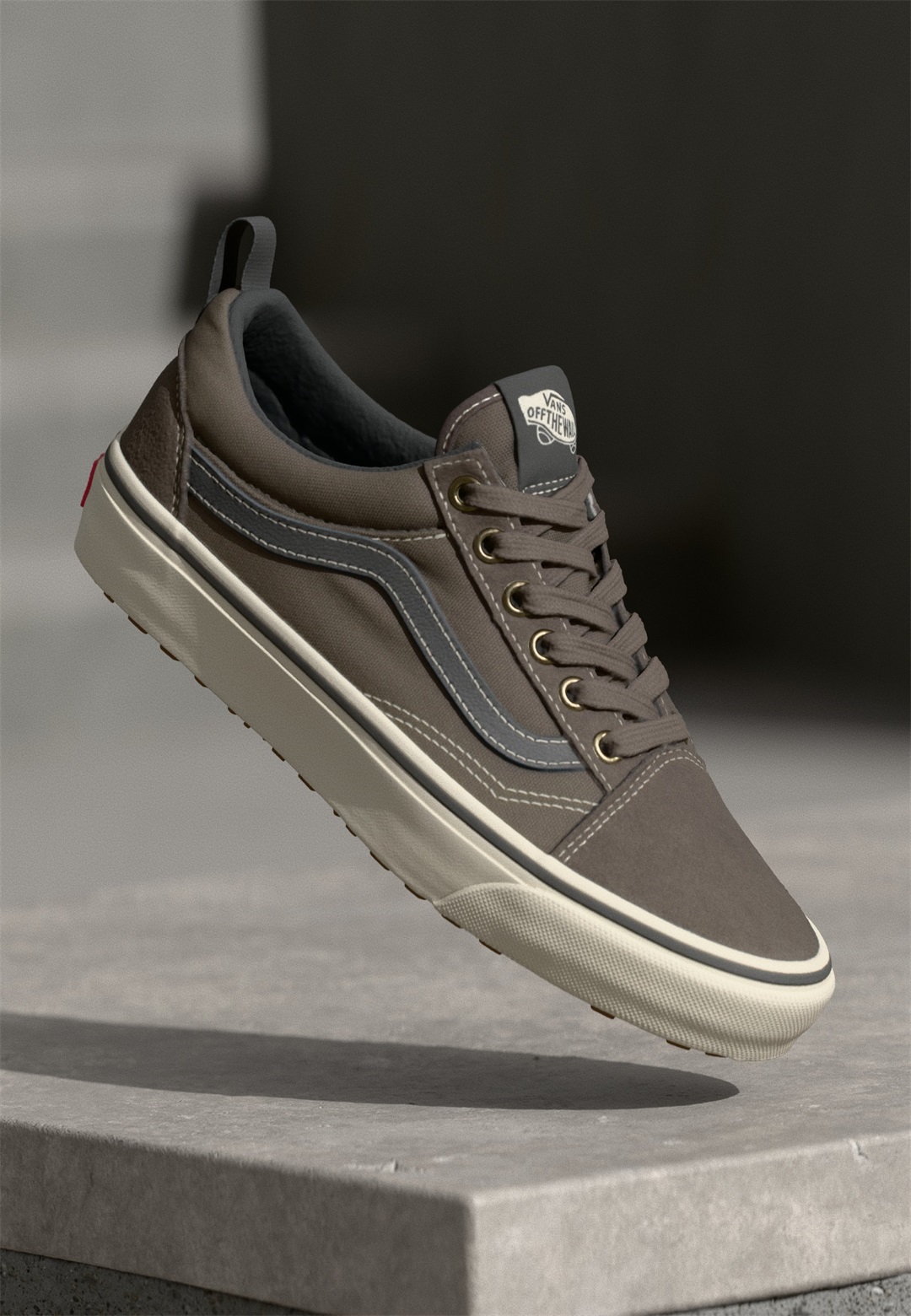 Vans MTE OLD SKOOL INSULATED UNISEX - Sneaker low - brown/braun