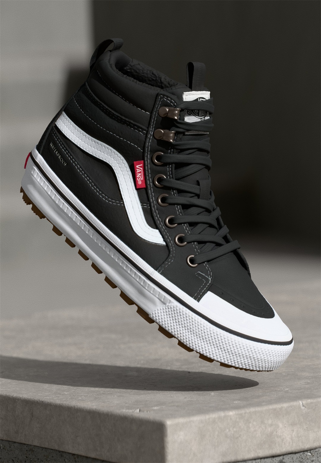 Vans MTE SK8 HI WATERPROOF INSULATED UNISEX - Sneaker high - black/white/schwarz