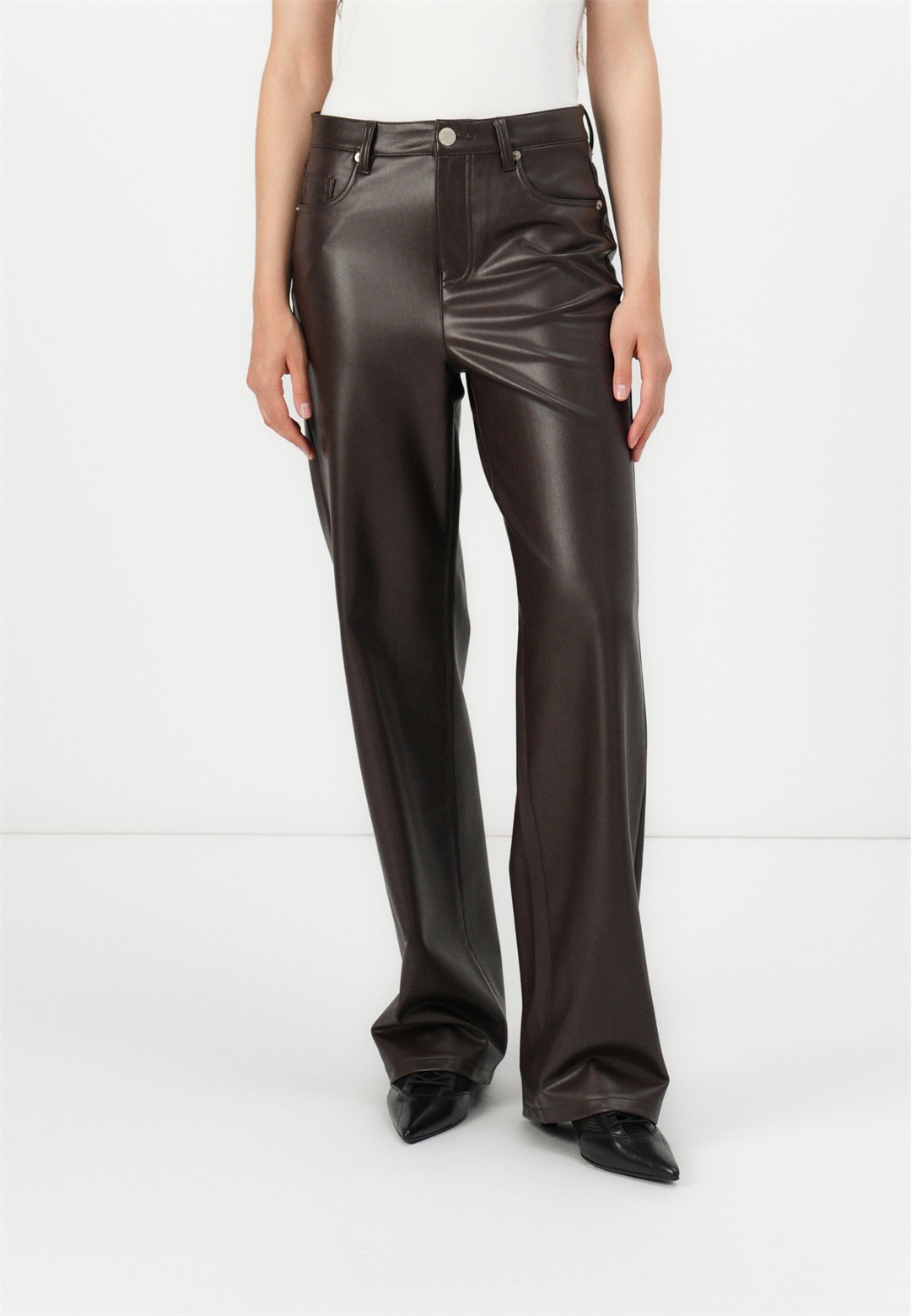 Vero Moda VMTESSA WIDE - Stoffhose - chocolate torte/dunkelbraun