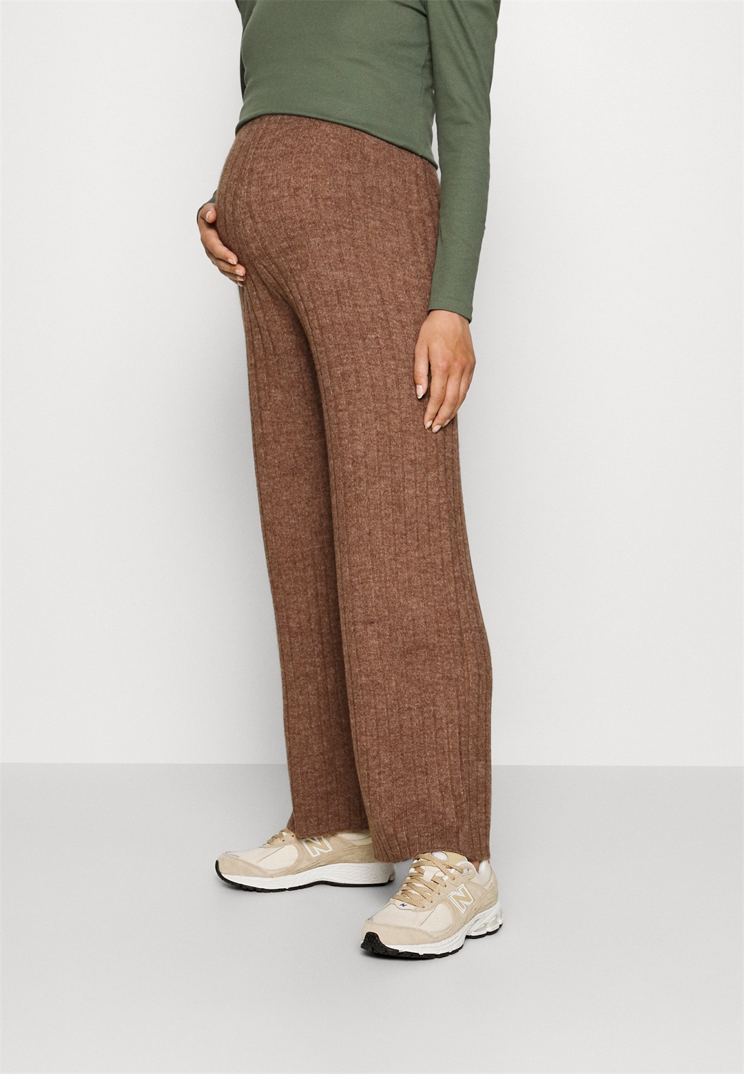 Vero Moda Maternity VMMLULU LEFILE LOOSE PANT - Stoffhose - aztec/beige