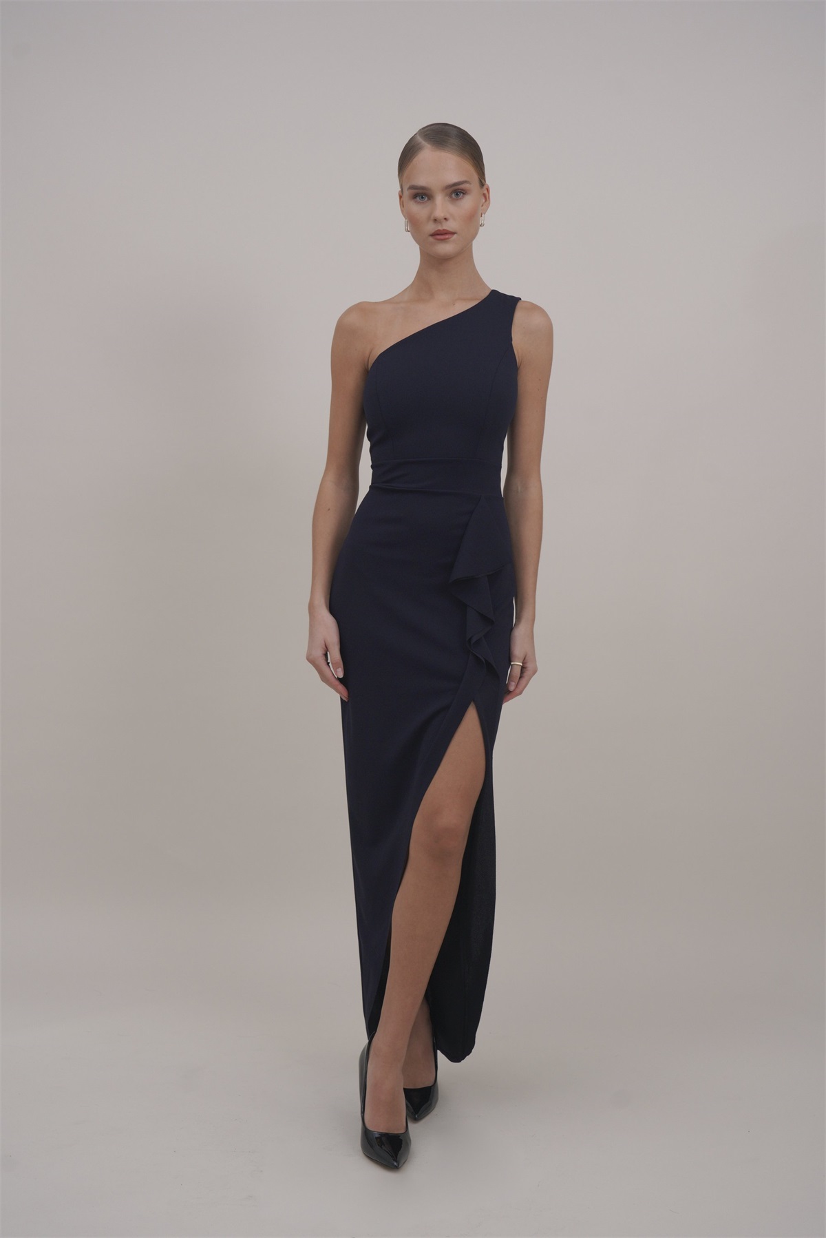 WAL G. BELLA ONE SHOULDER RUFFLE - Jerseykleid - navy blue/dunkelblau