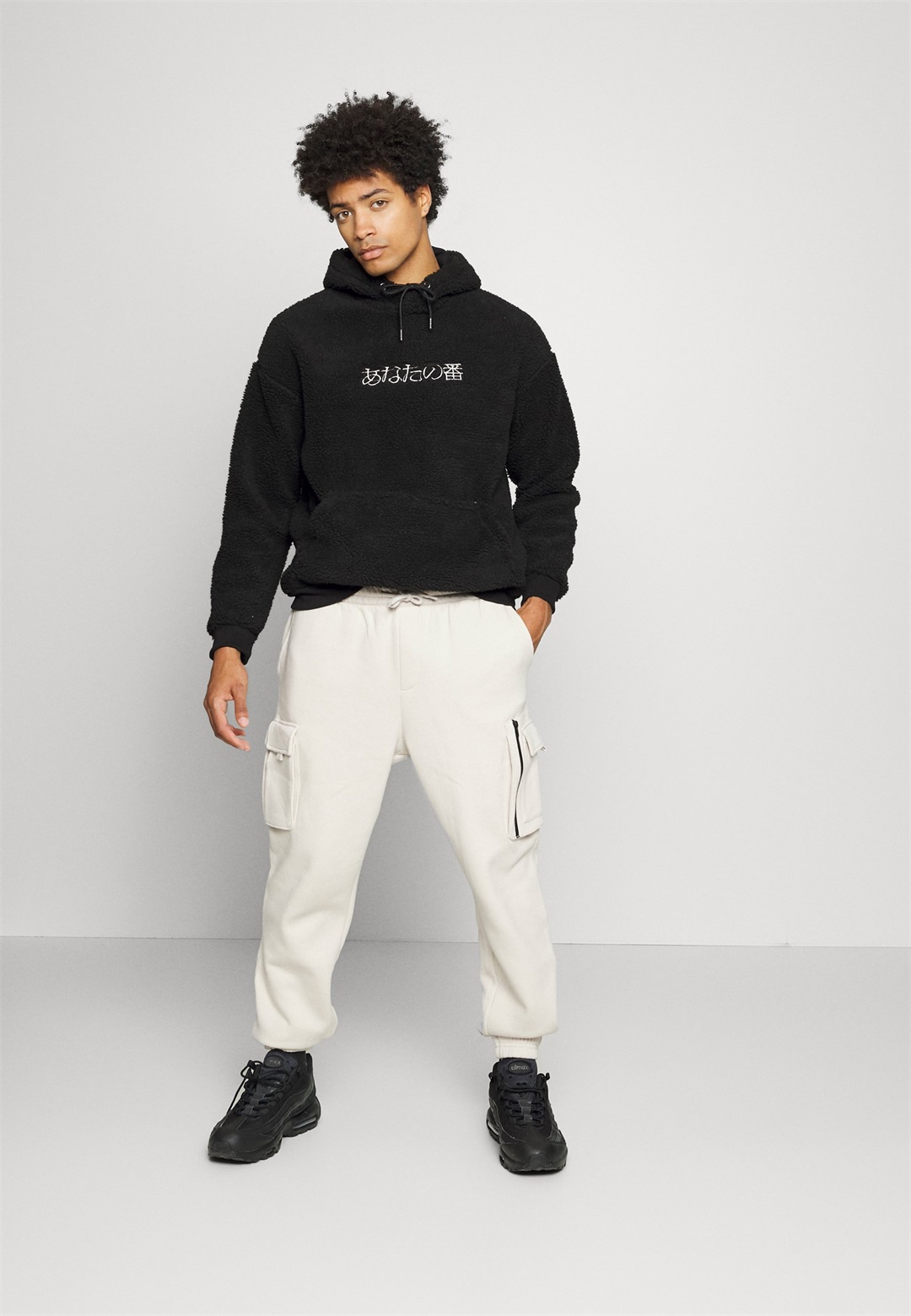 YOURTURN UNISEX - Kapuzenpullover - black/schwarz