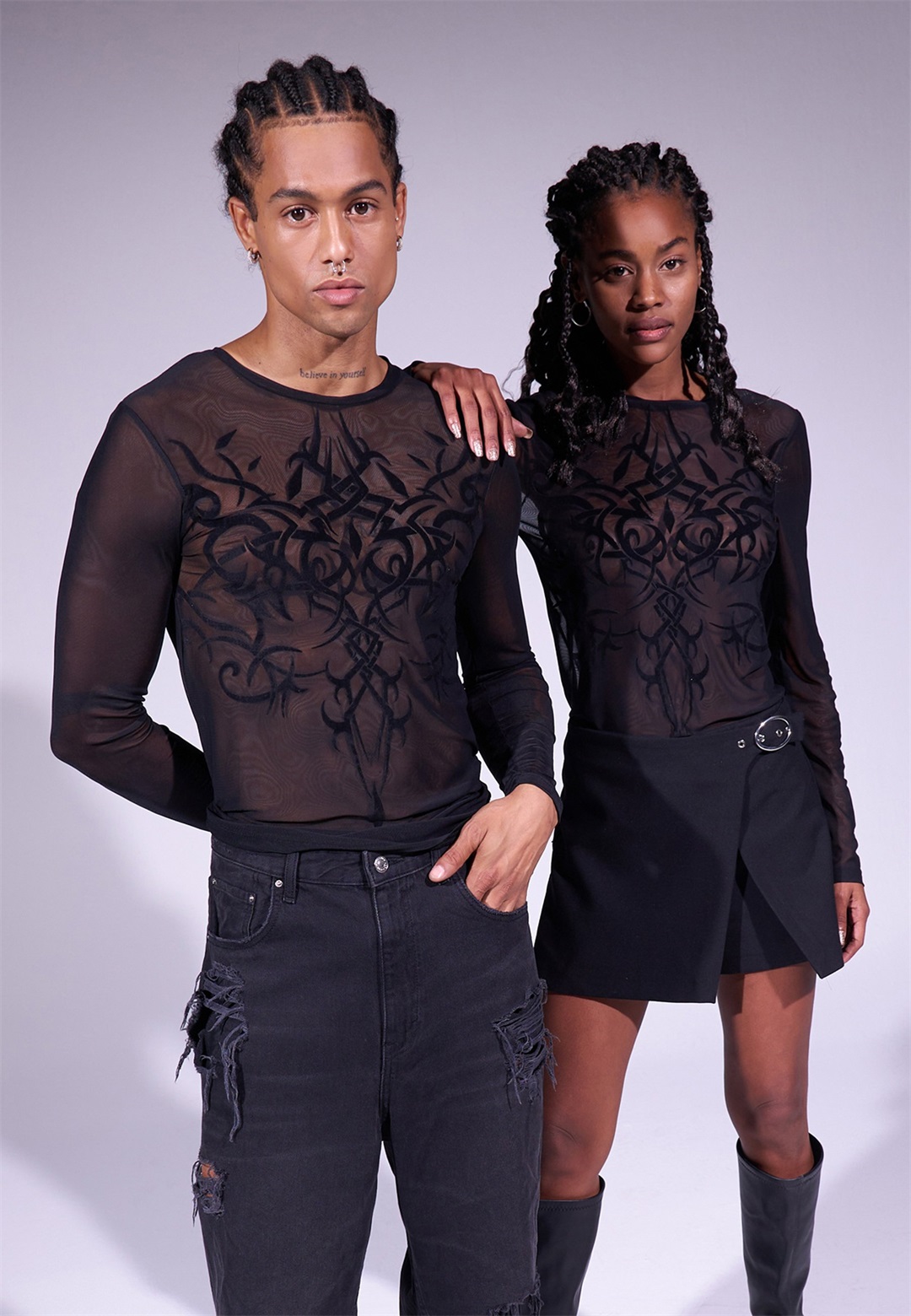 YOURTURN UNISEX - Langarmshirt - black/schwarz